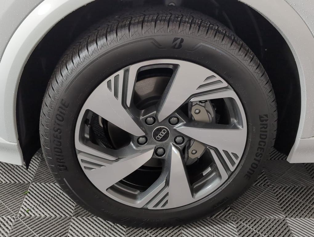 new 2025 Audi Q6 e-tron car, priced at $69,691