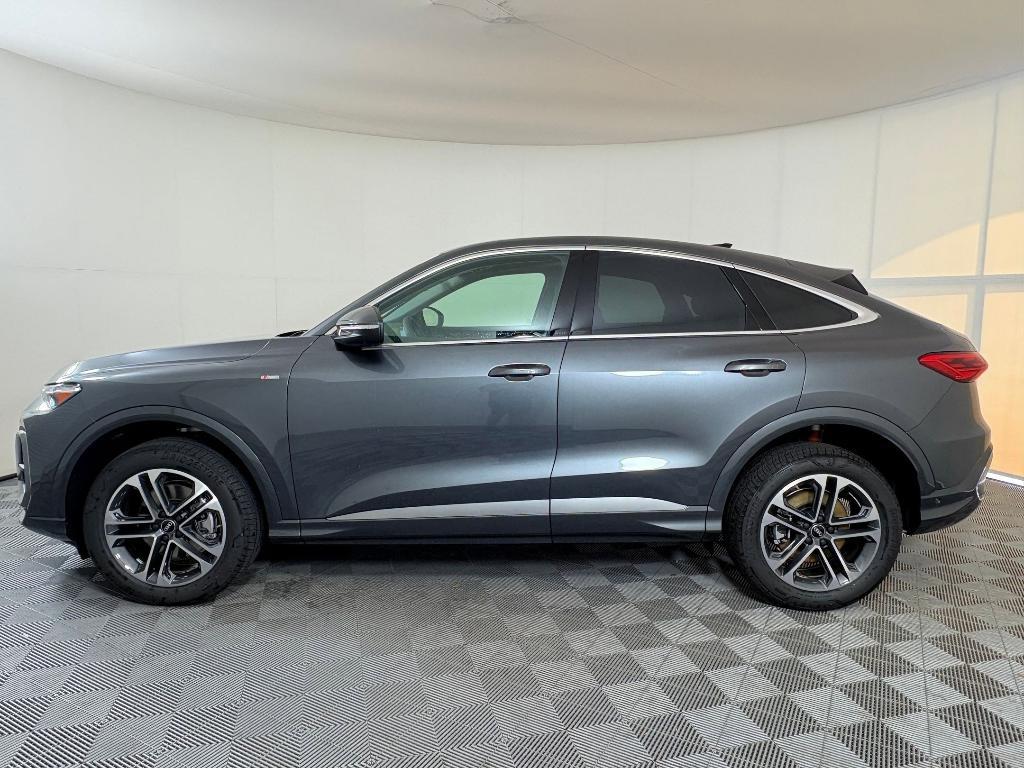 new 2025 Audi Q5 car, priced at $58,532