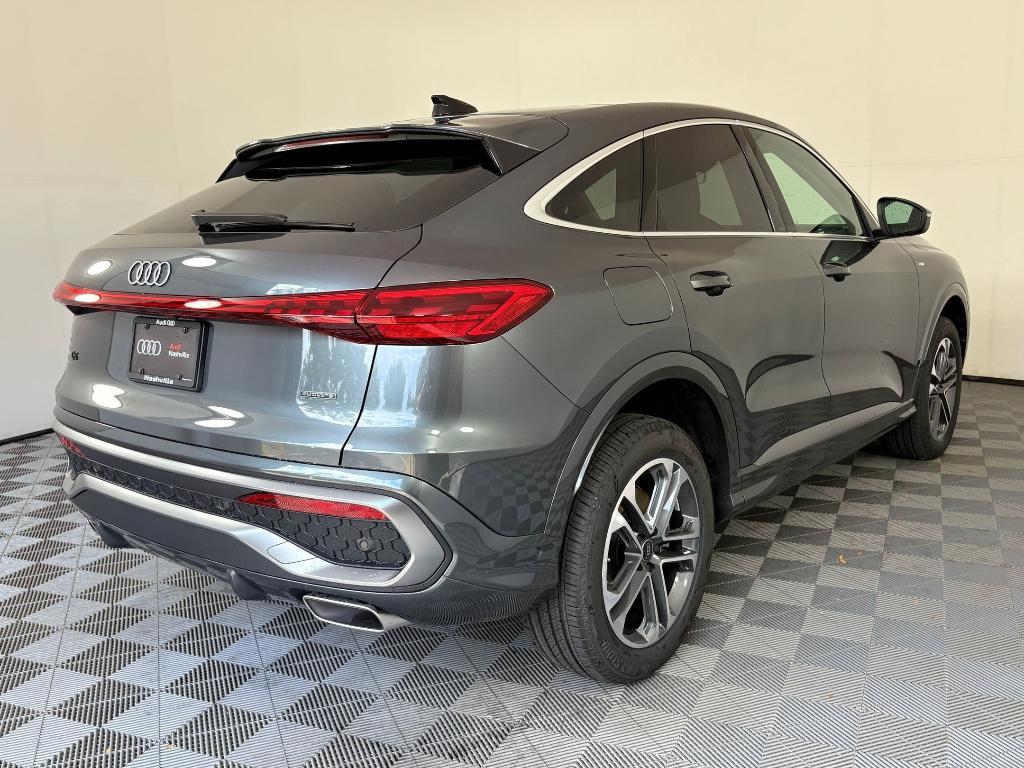 new 2025 Audi Q5 car, priced at $58,532