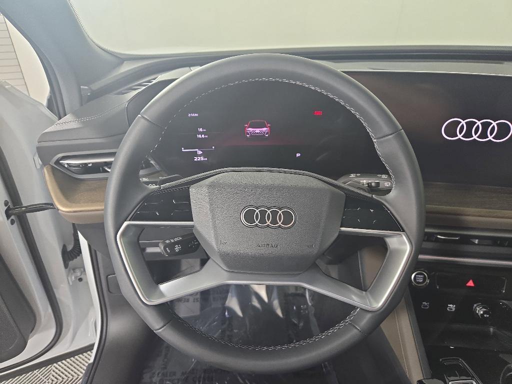 new 2025 Audi Q5 car, priced at $61,300