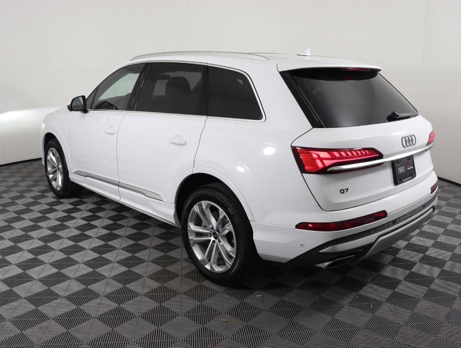 new 2025 Audi Q7 car, priced at $70,541