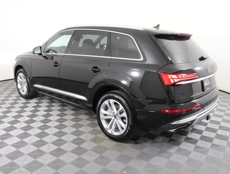 new 2025 Audi Q7 car, priced at $71,112