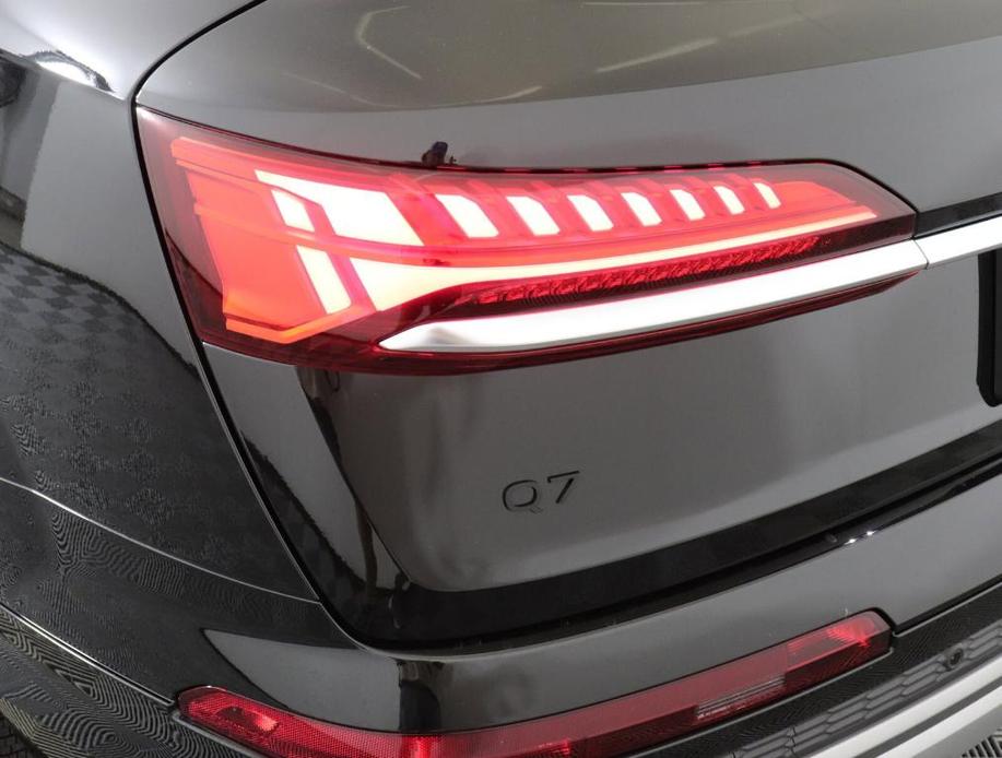 new 2025 Audi Q7 car, priced at $71,112