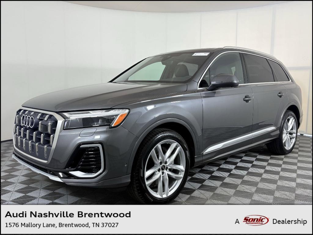 new 2025 Audi Q7 car, priced at $71,761