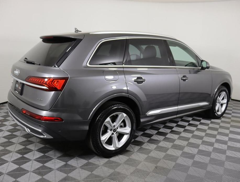 new 2024 Audi Q7 car, priced at $66,660