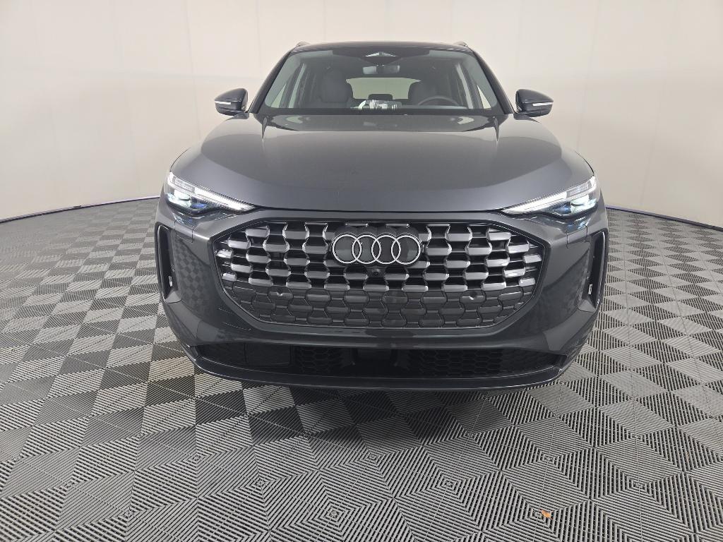 new 2025 Audi Q5 car, priced at $61,300