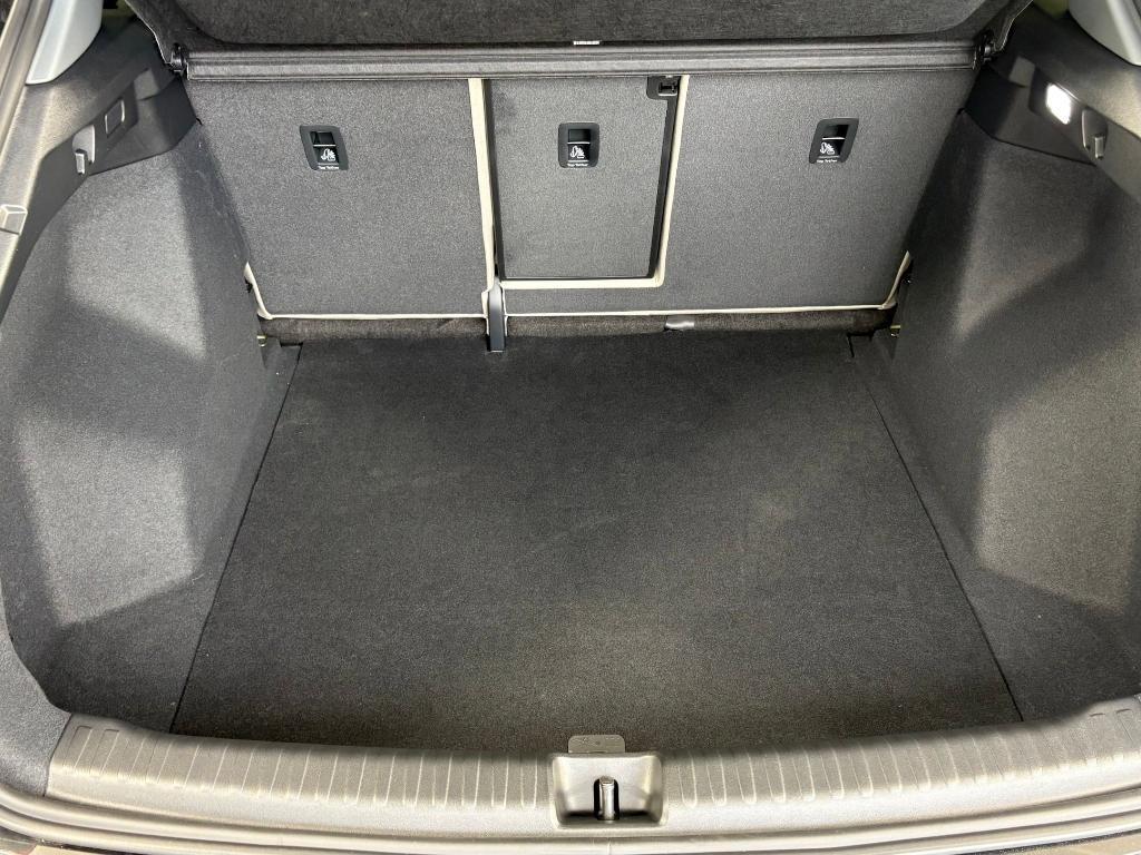 new 2026 Audi Q4 e-tron car, priced at $55,571