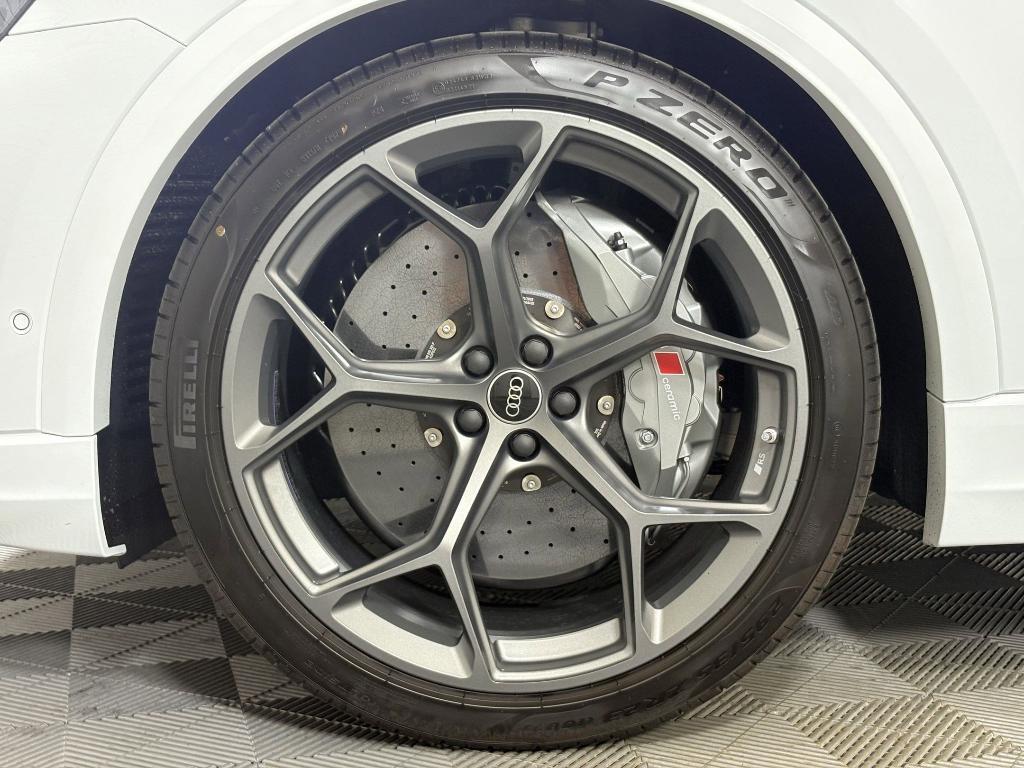 new 2025 Audi RS Q8 car, priced at $134,101