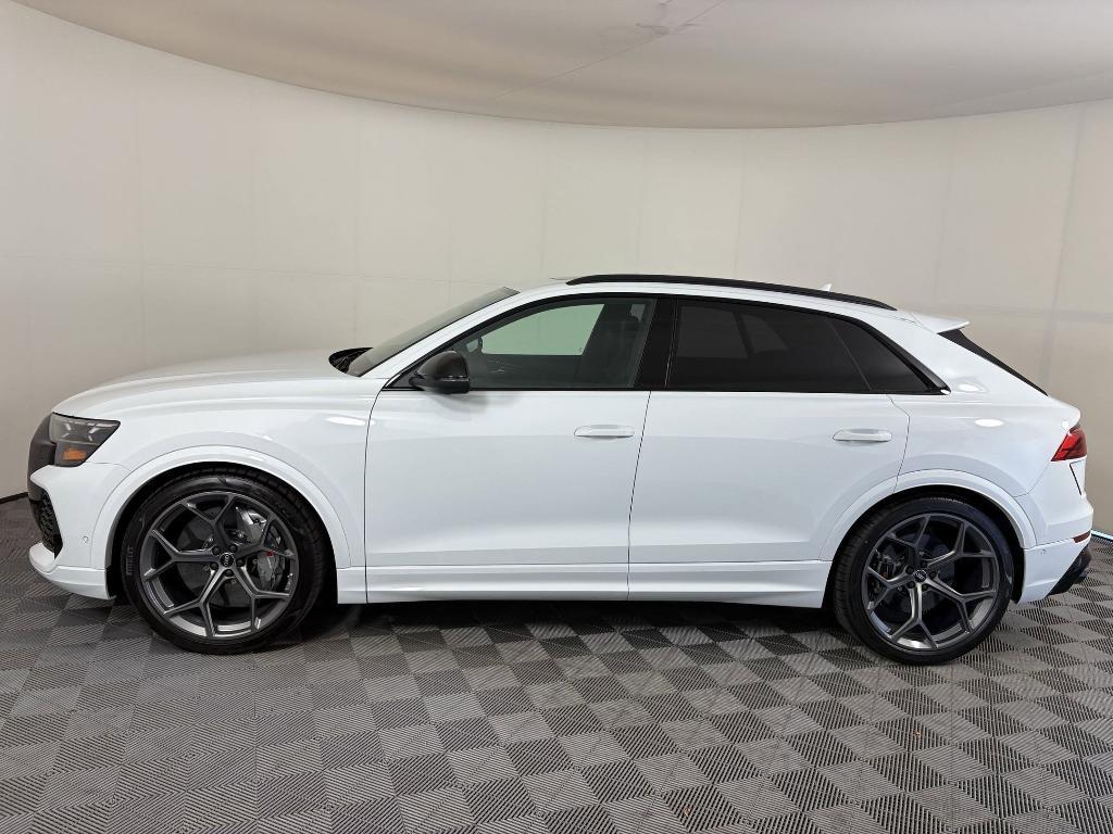 new 2025 Audi RS Q8 car, priced at $134,101