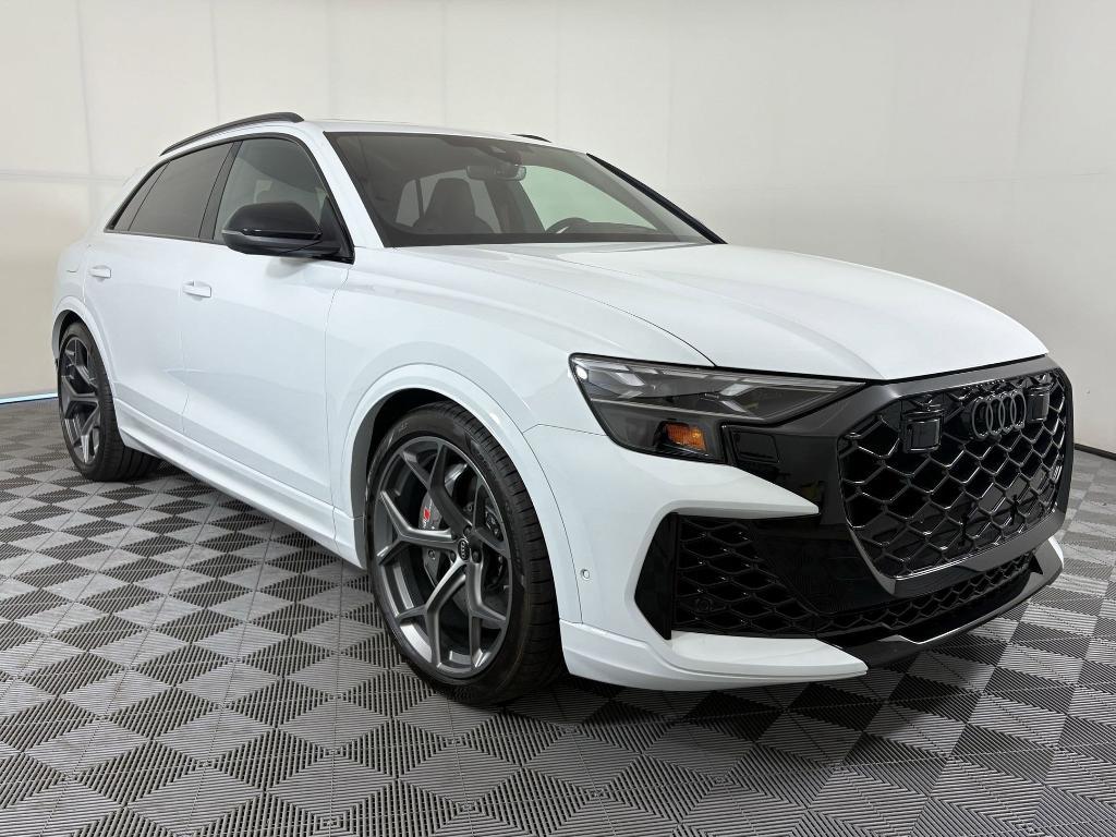 new 2025 Audi RS Q8 car, priced at $134,101