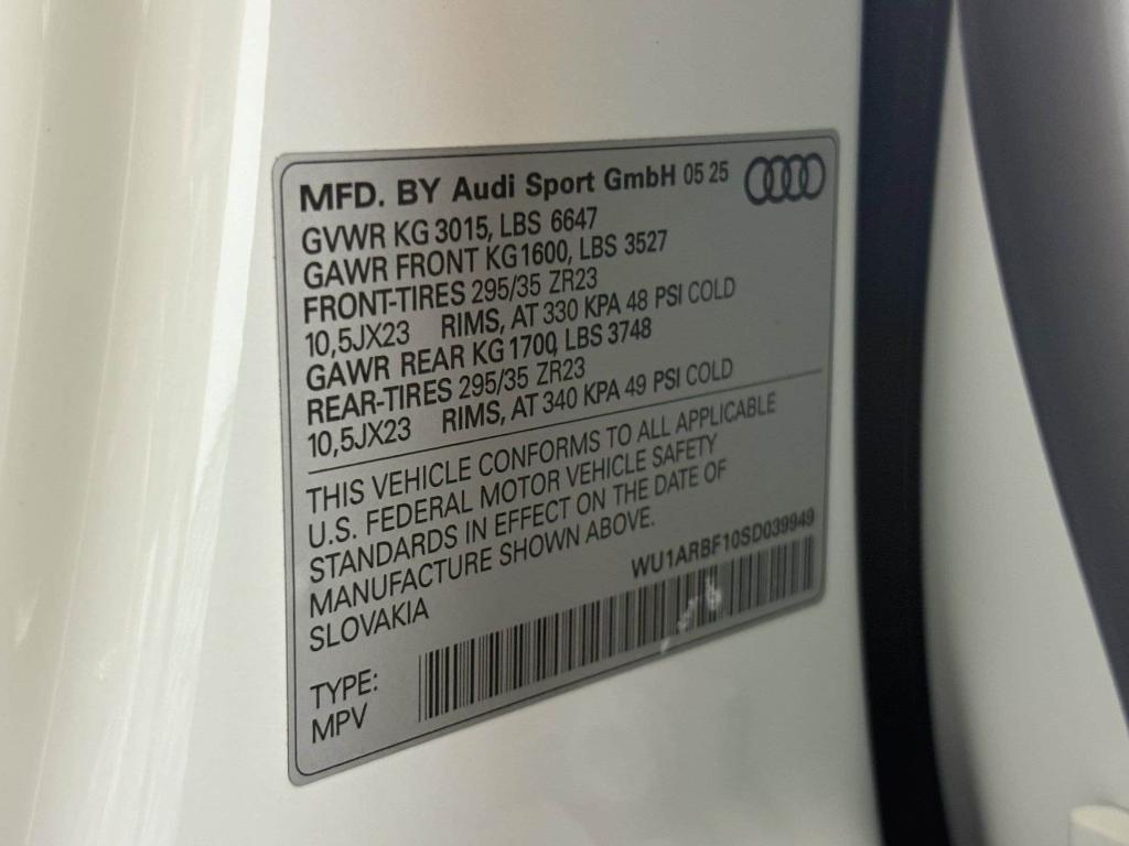 new 2025 Audi RS Q8 car, priced at $134,101