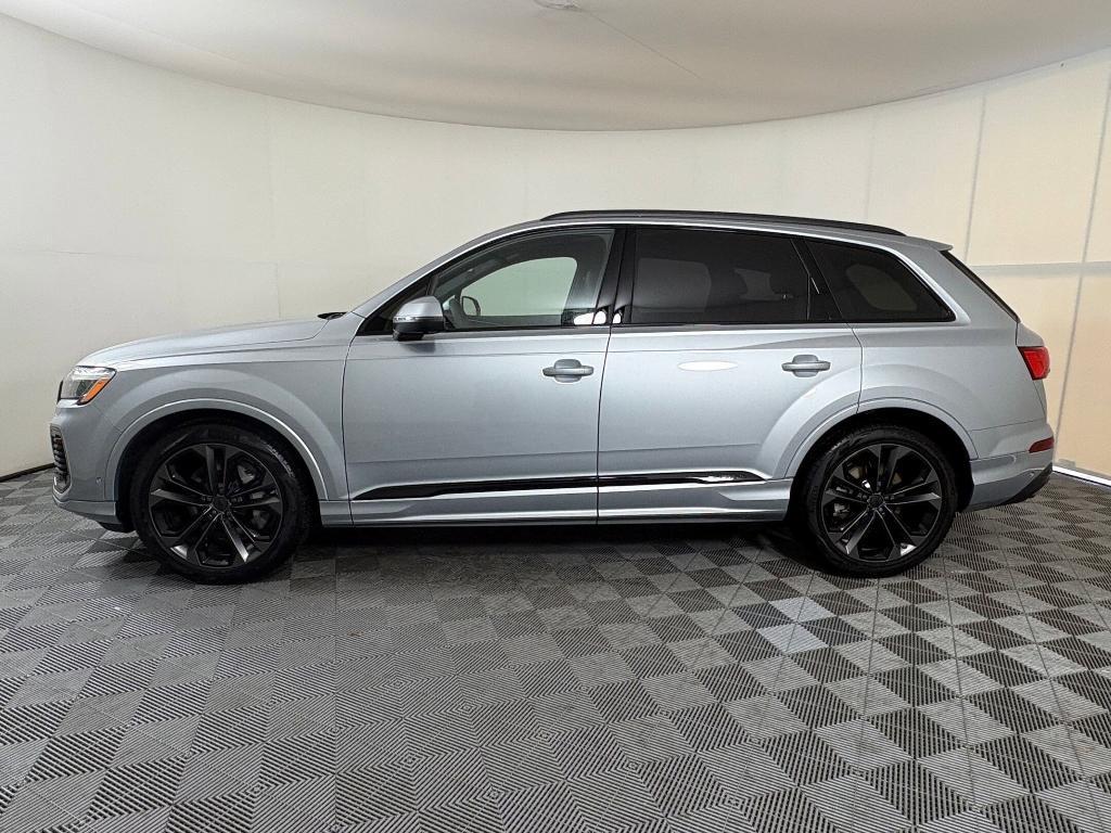 new 2026 Audi Q7 car, priced at $77,390