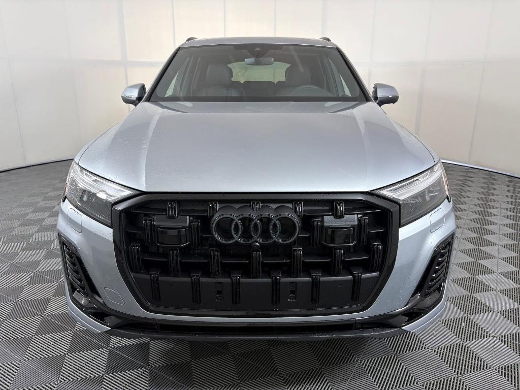 new 2026 Audi Q7 car, priced at $77,390