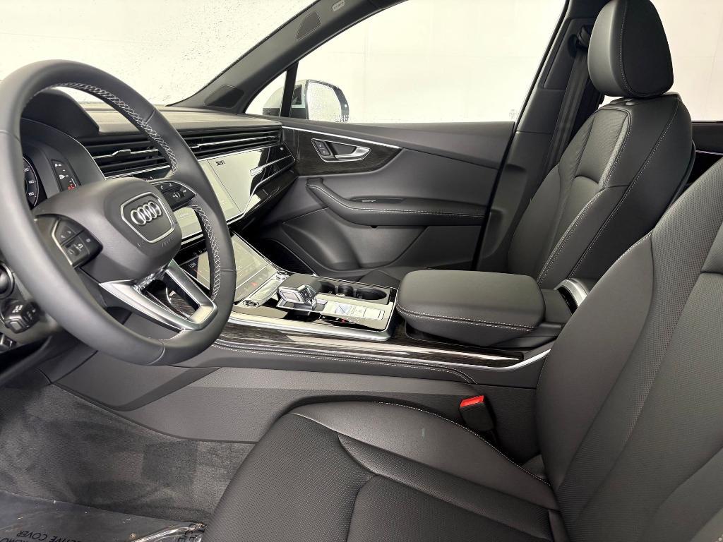 new 2026 Audi Q7 car, priced at $77,390