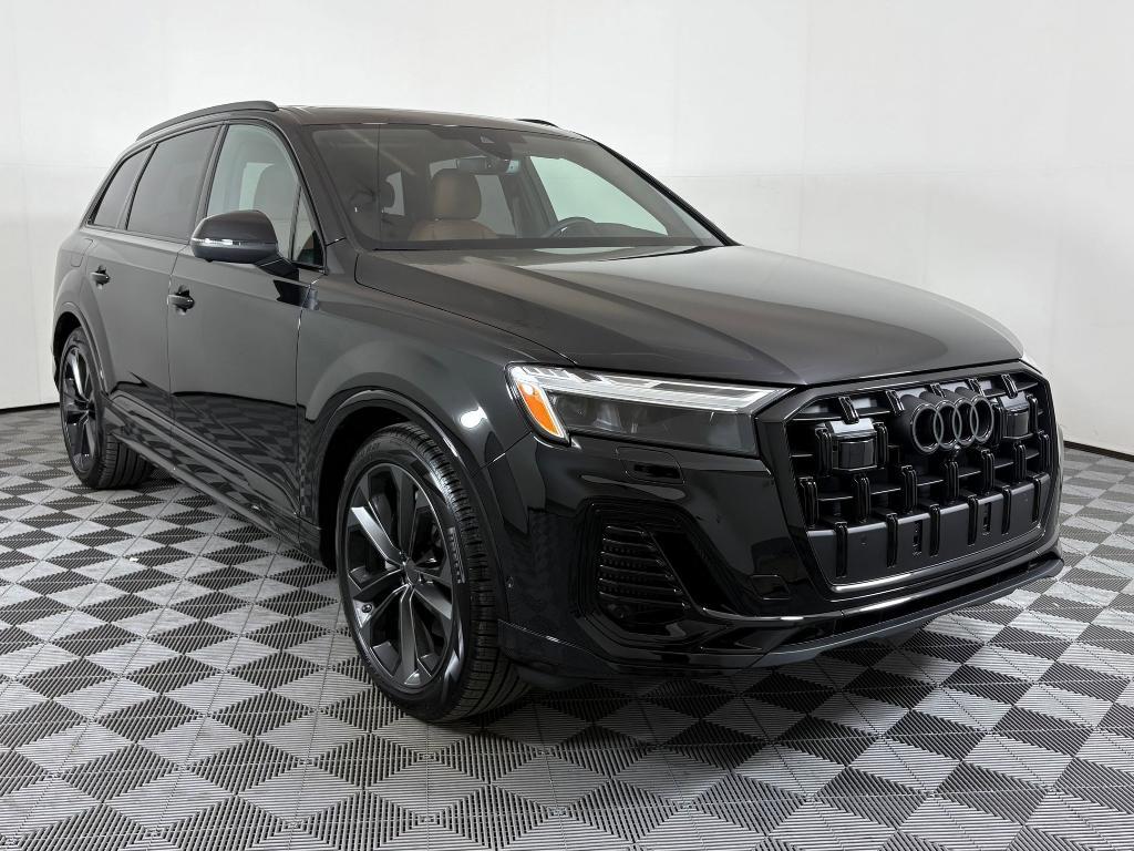 new 2026 Audi Q7 car, priced at $76,190
