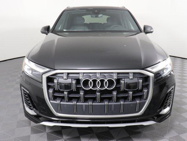 new 2025 Audi Q7 car, priced at $75,700