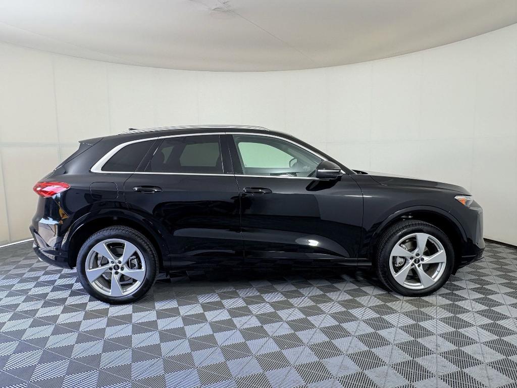 new 2025 Audi Q5 car, priced at $57,621