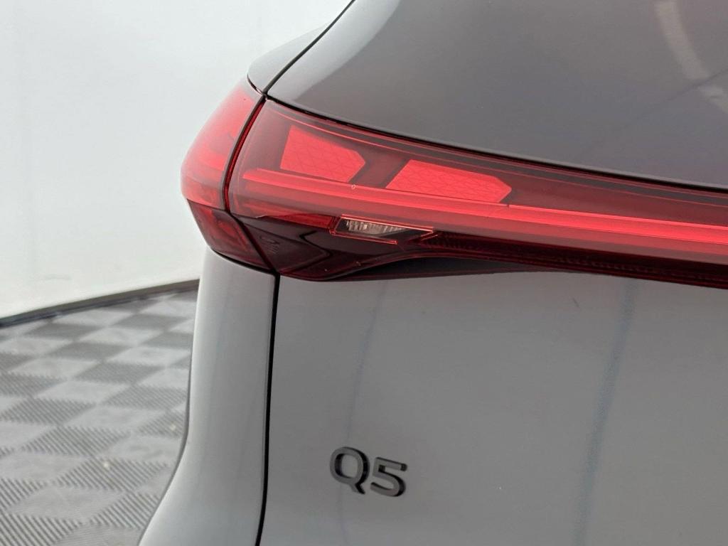 new 2025 Audi Q5 car, priced at $60,392