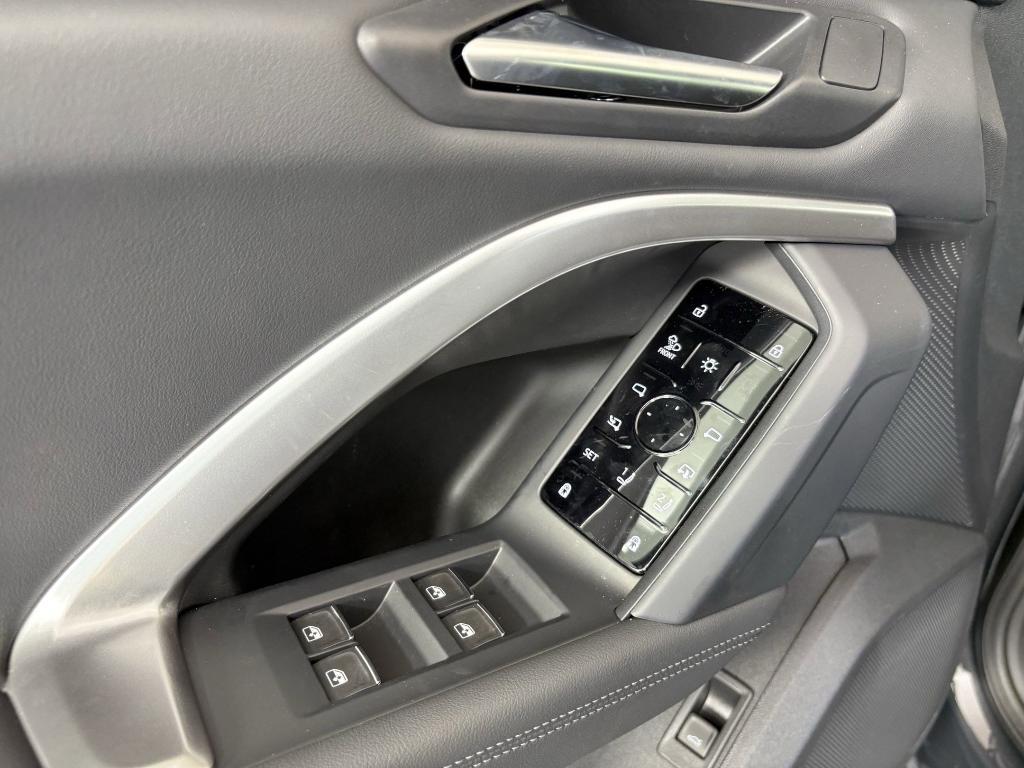 new 2025 Audi Q5 car, priced at $60,392