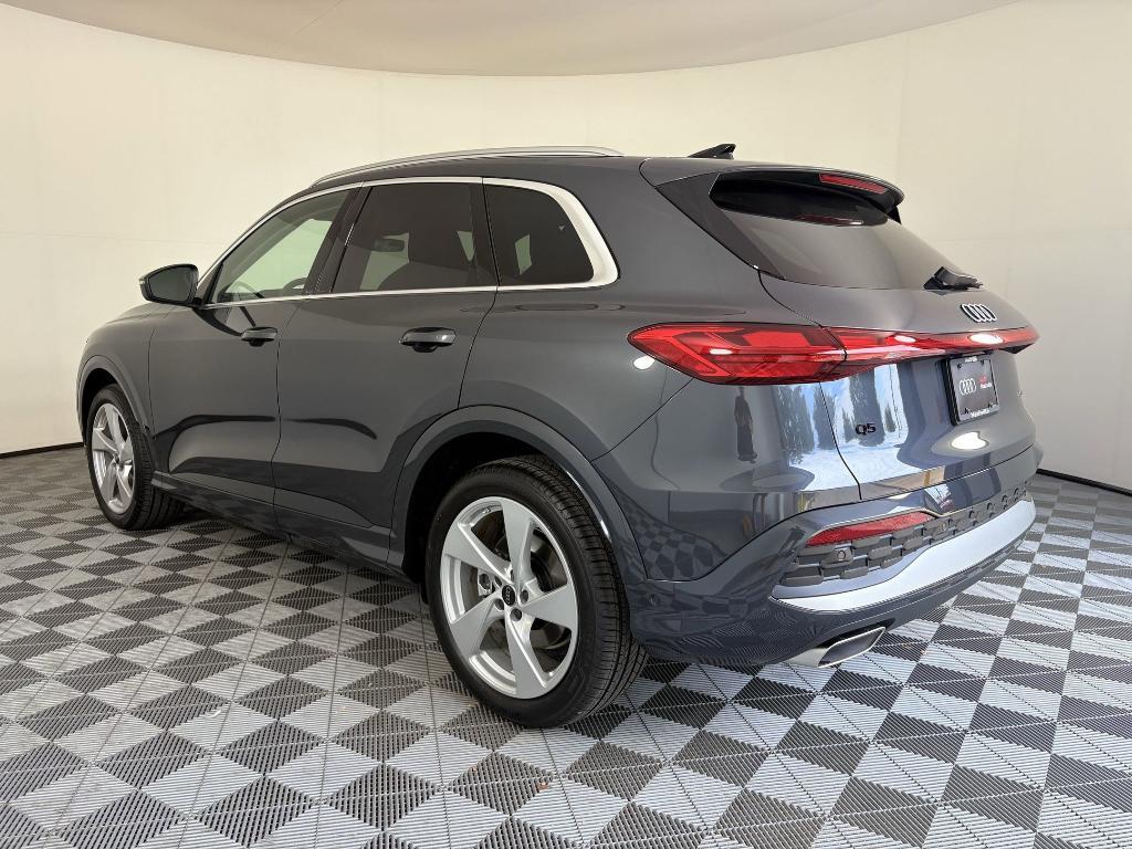 new 2025 Audi Q5 car, priced at $60,391