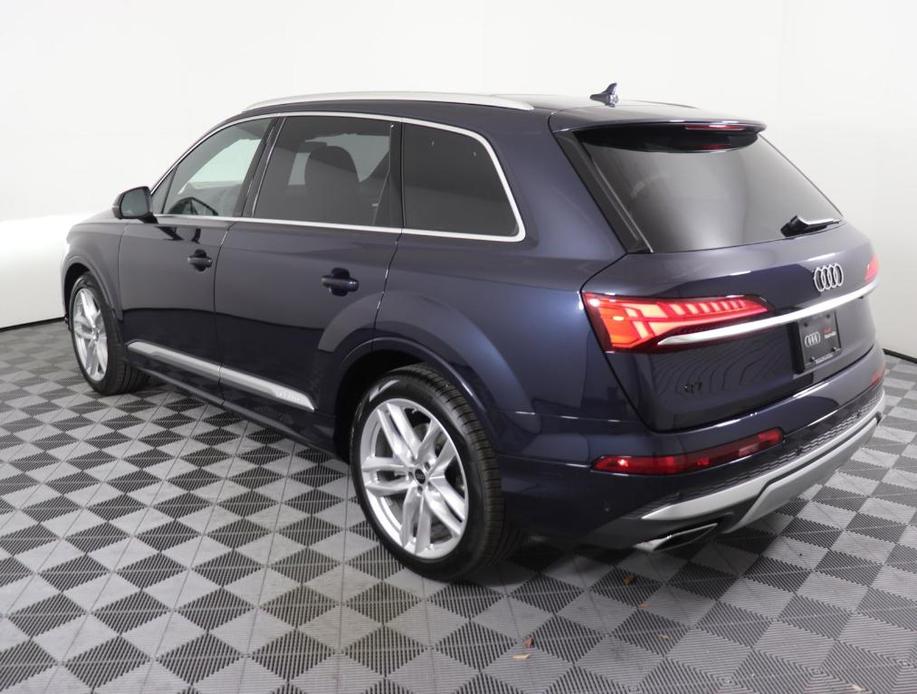 new 2025 Audi Q7 car, priced at $76,981