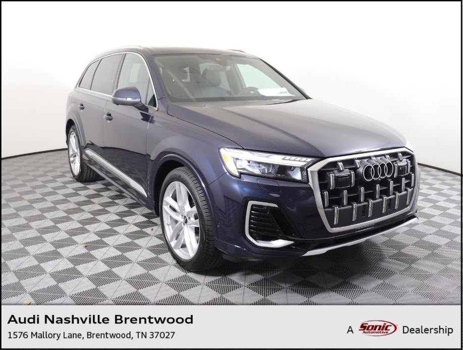 new 2025 Audi Q7 car, priced at $76,981