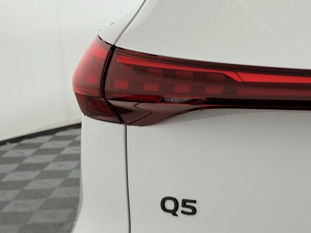 new 2025 Audi Q5 car, priced at $59,471