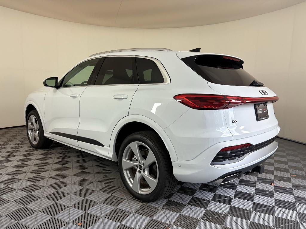 new 2025 Audi Q5 car, priced at $59,471