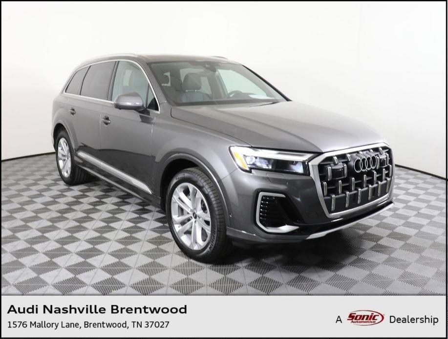 new 2025 Audi Q7 car, priced at $67,352