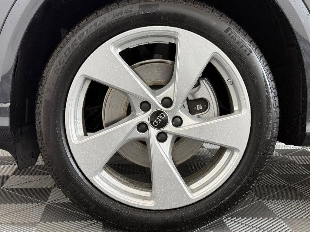 new 2025 Audi Q5 car, priced at $58,701