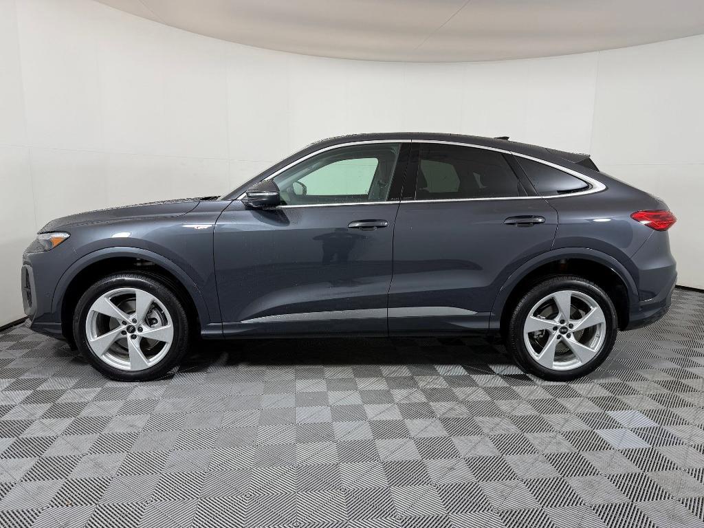 new 2025 Audi Q5 car, priced at $58,701