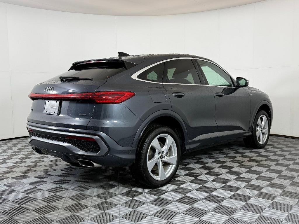 new 2025 Audi Q5 car, priced at $58,701