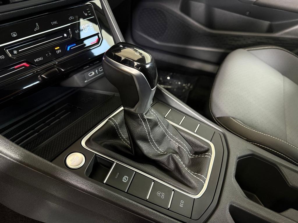 used 2025 Volkswagen Jetta car, priced at $21,999