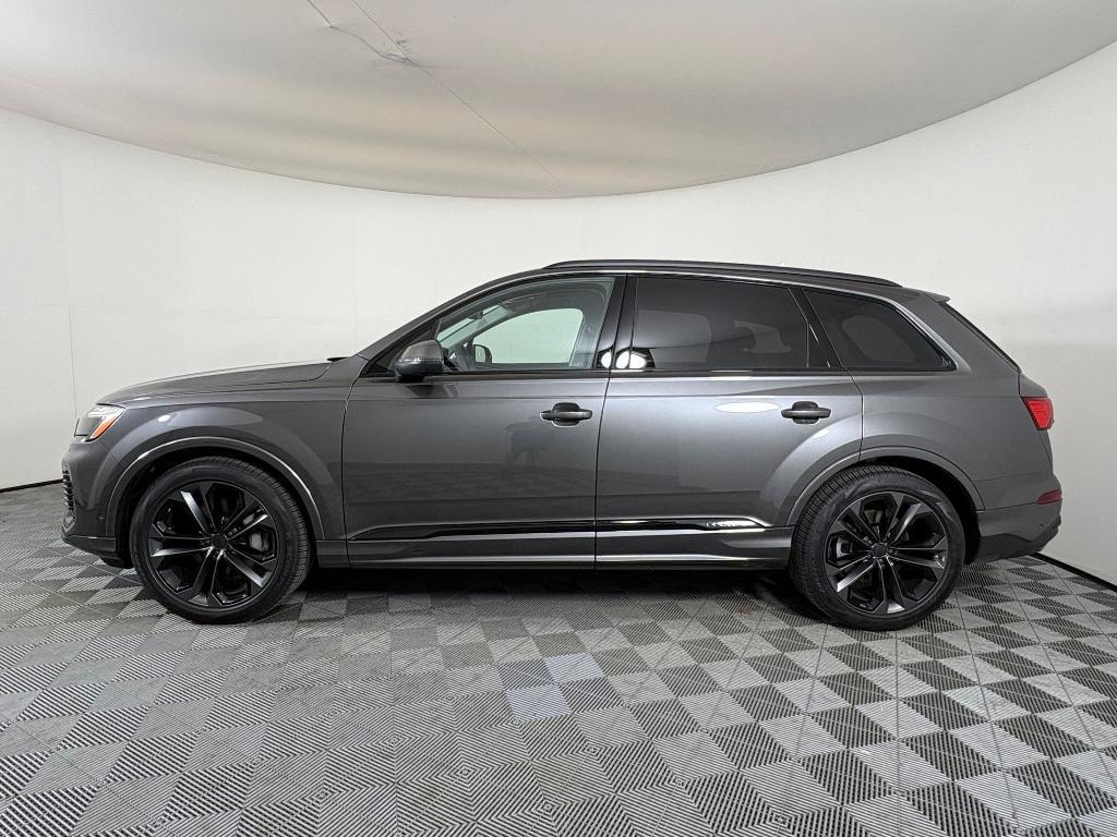 new 2026 Audi Q7 car, priced at $78,295