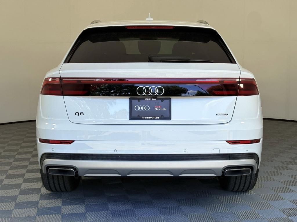 new 2025 Audi Q8 car, priced at $76,912
