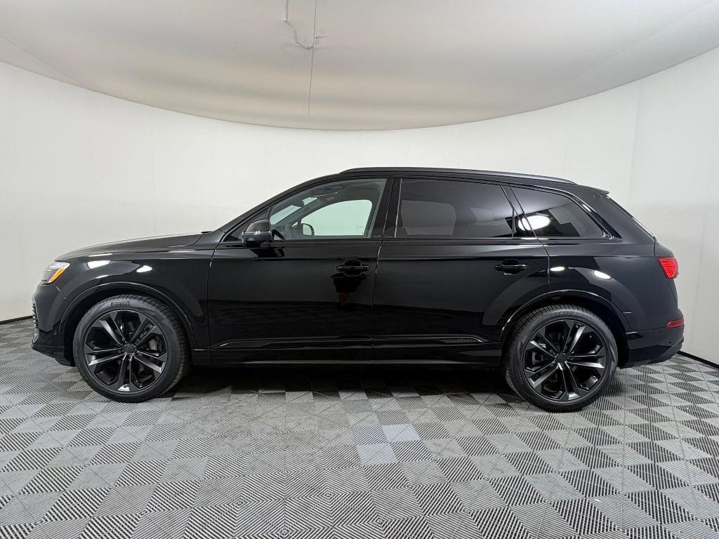 new 2026 Audi Q7 car, priced at $78,295