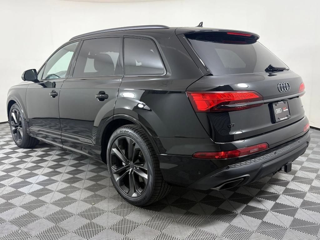 new 2026 Audi Q7 car, priced at $78,295