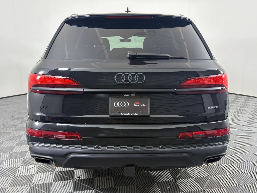 new 2026 Audi Q7 car, priced at $78,295