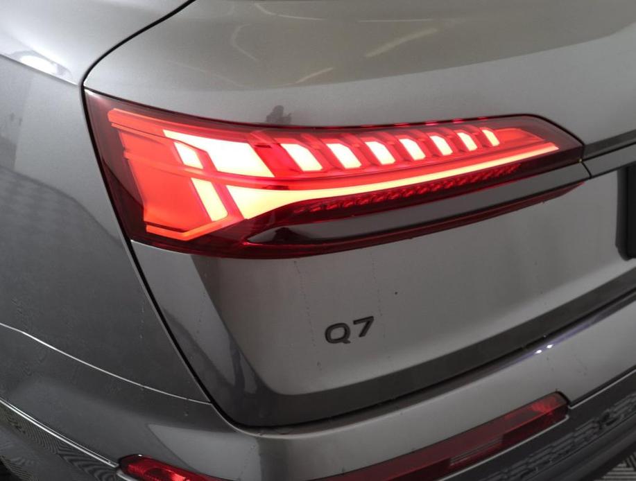 new 2025 Audi Q7 car, priced at $72,381