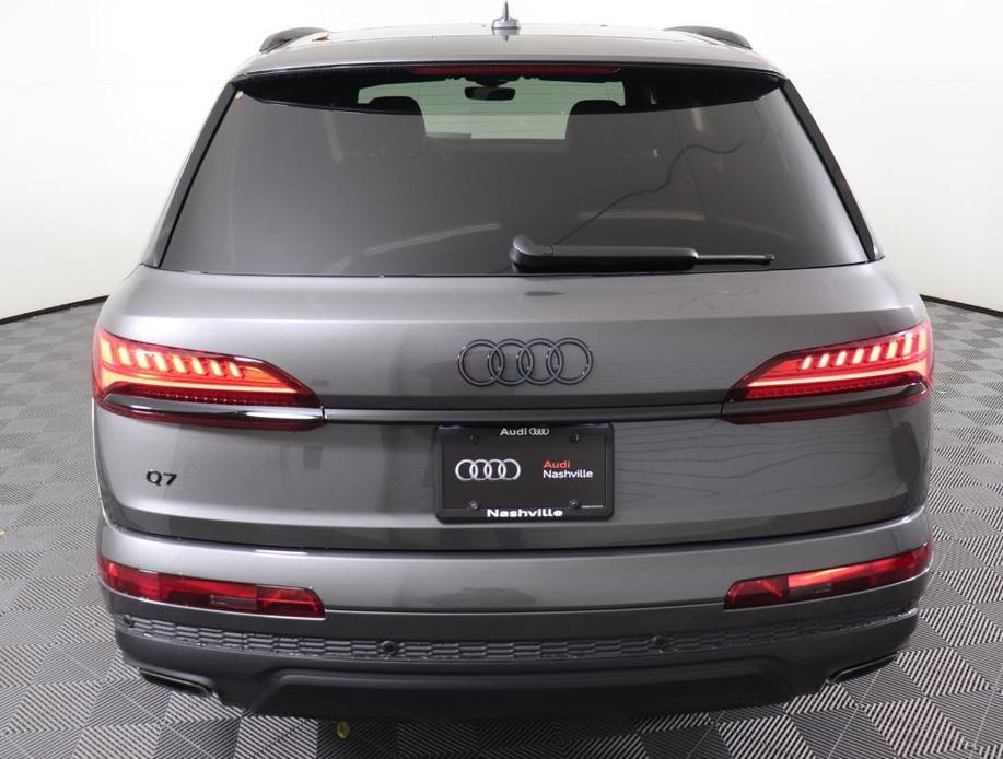 new 2025 Audi Q7 car, priced at $72,381