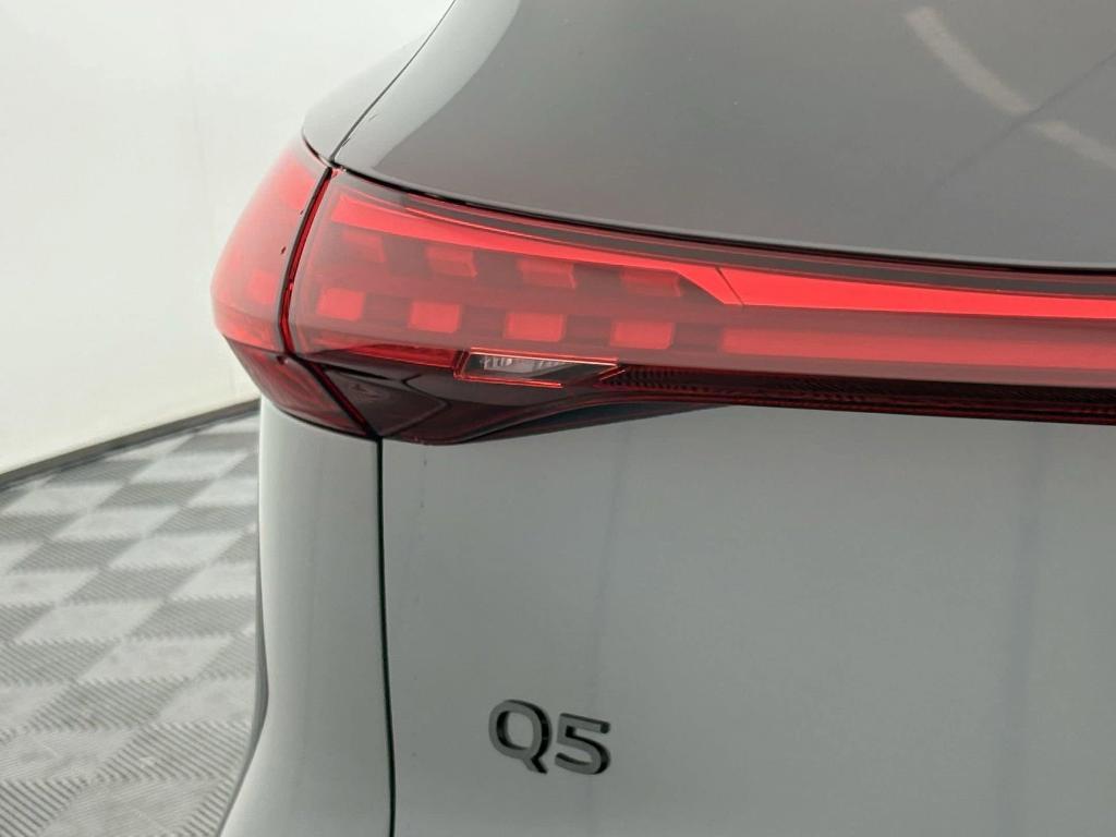 new 2025 Audi Q5 car, priced at $59,471