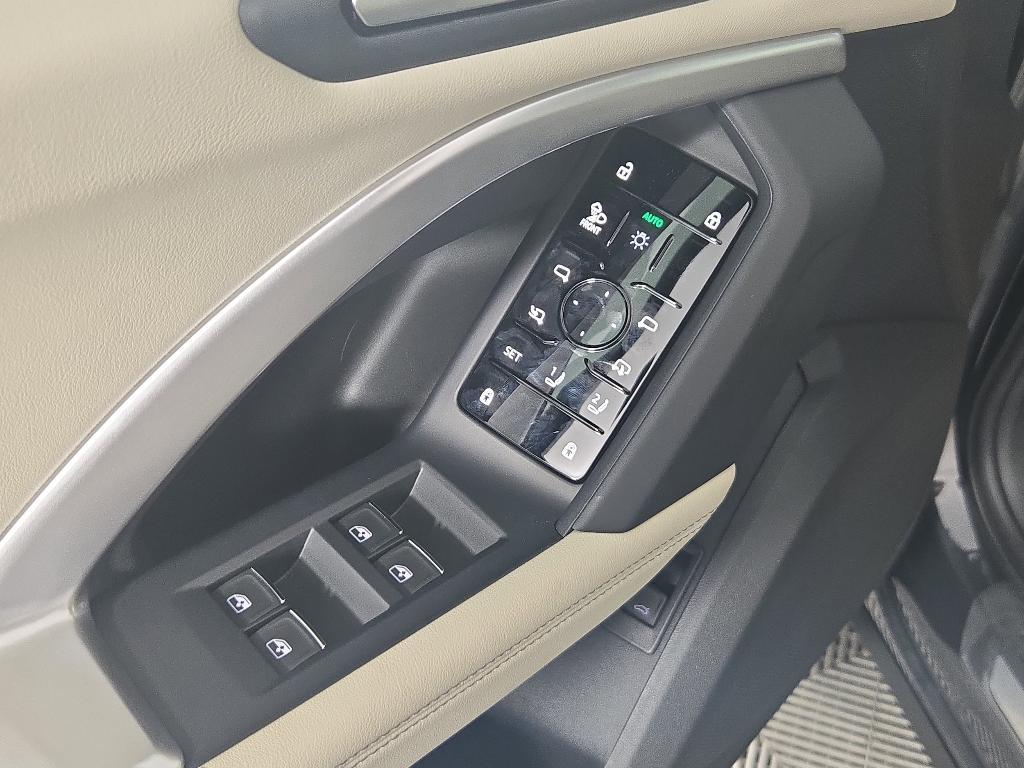 new 2025 Audi Q5 car, priced at $60,350