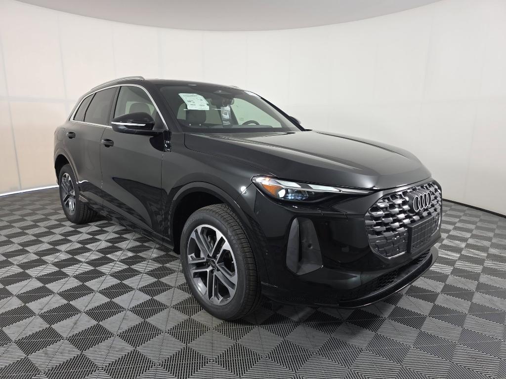 new 2025 Audi Q5 car, priced at $55,861