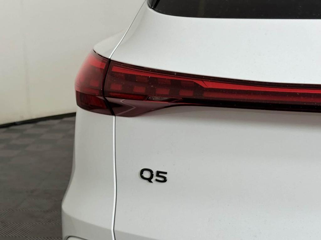 new 2025 Audi Q5 car, priced at $58,931