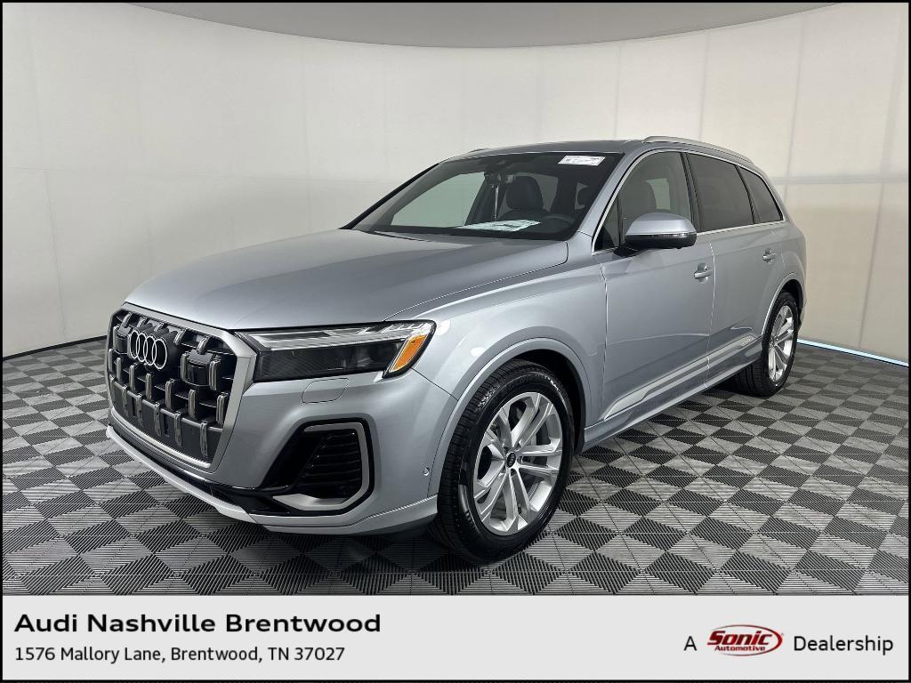 new 2025 Audi Q7 car, priced at $70,071