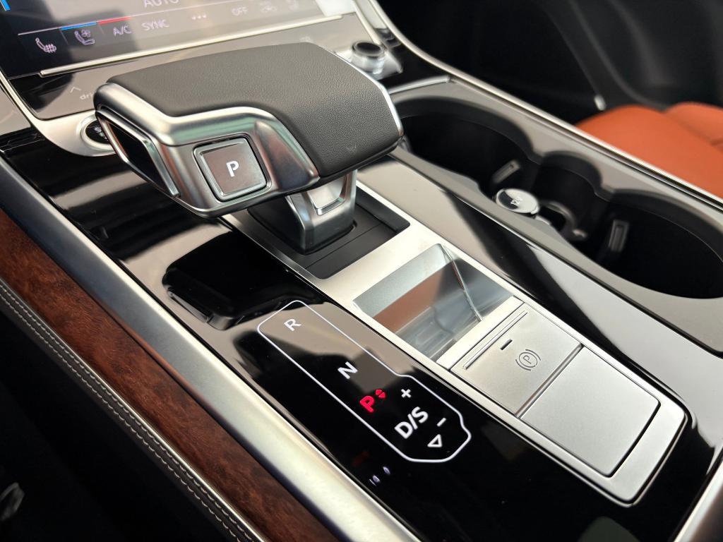 new 2025 Audi Q8 car, priced at $87,261