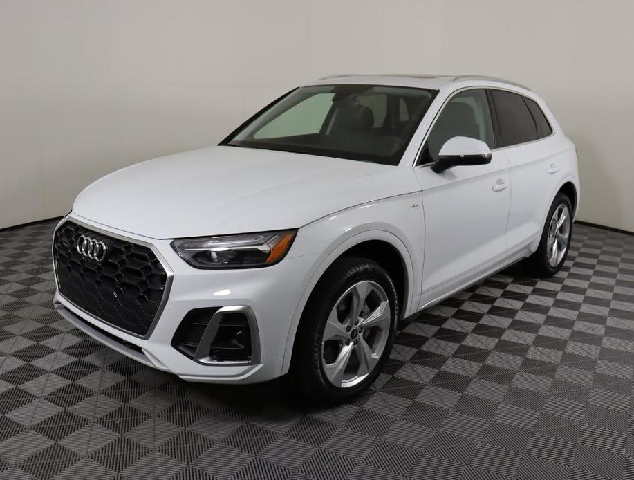 new 2025 Audi Q5 car, priced at $55,182