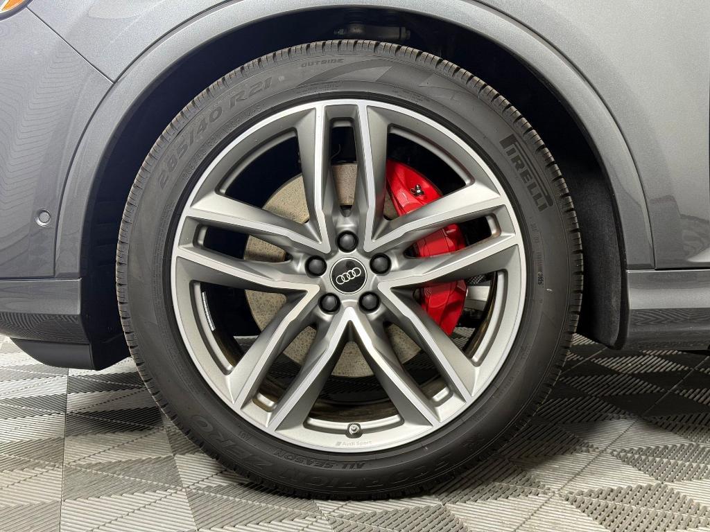 new 2026 Audi Q7 car, priced at $83,590