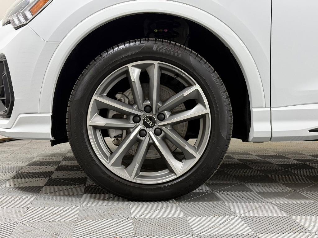 used 2025 Audi Q3 car, priced at $35,999