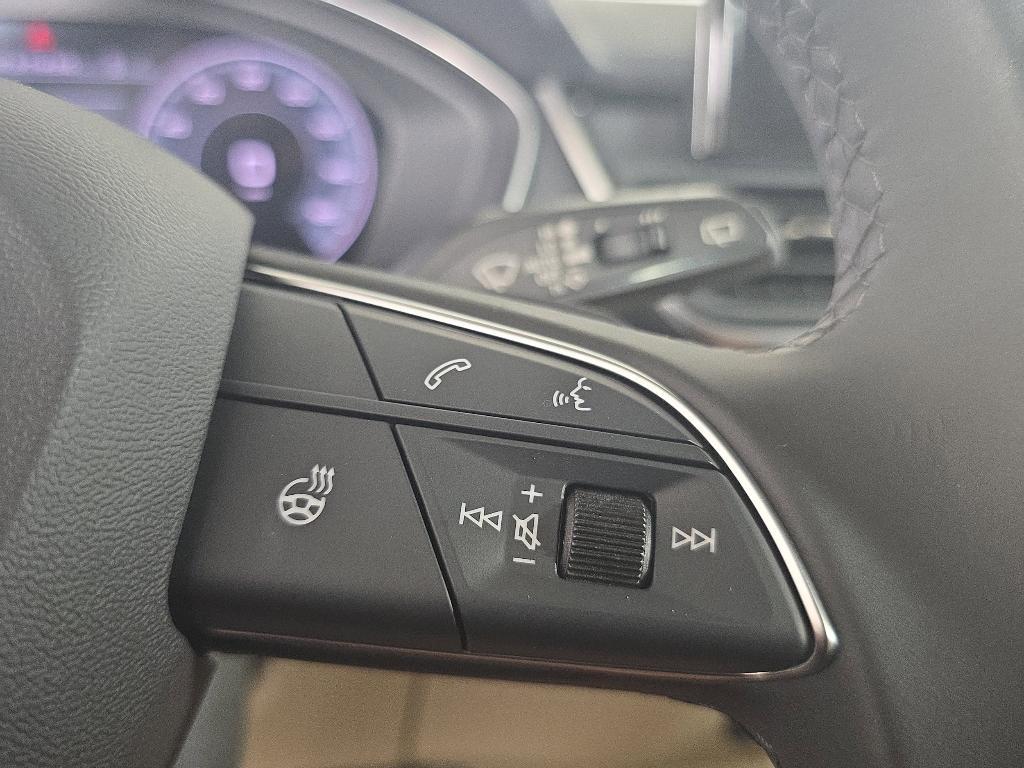 used 2025 Audi Q5 car, priced at $45,999